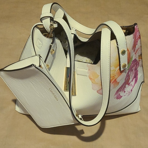 Calvin Klein Handbags - Calvin klein